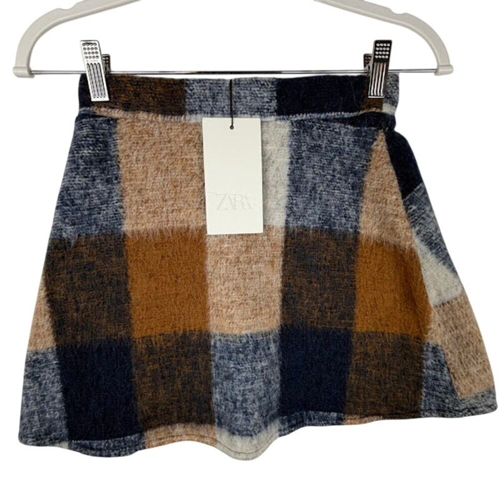 NWT Zara Soft Plaid Mini Skirt Size Small S Checkered Fuzzy Fluffy Knit
